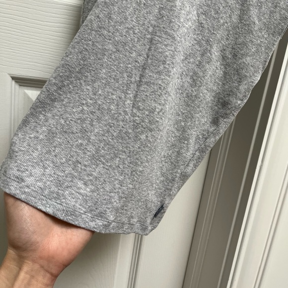 Tna ribbed tank grey size small NWOT - Picture 6 of 6